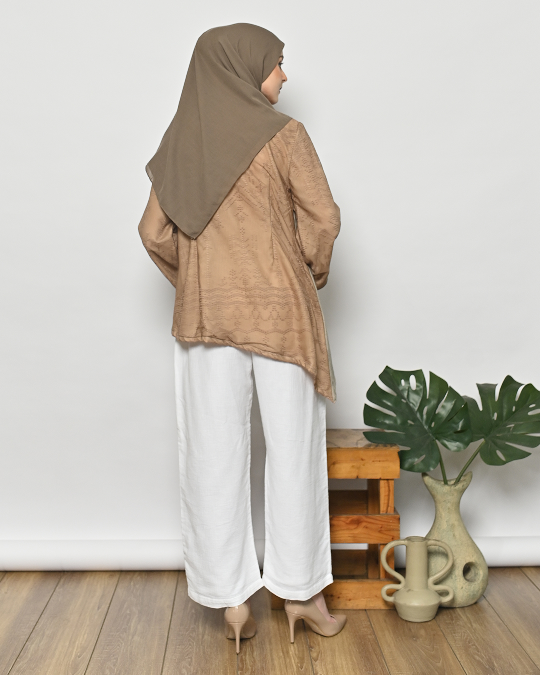 Ziara Top Coklat Muda - Image 4