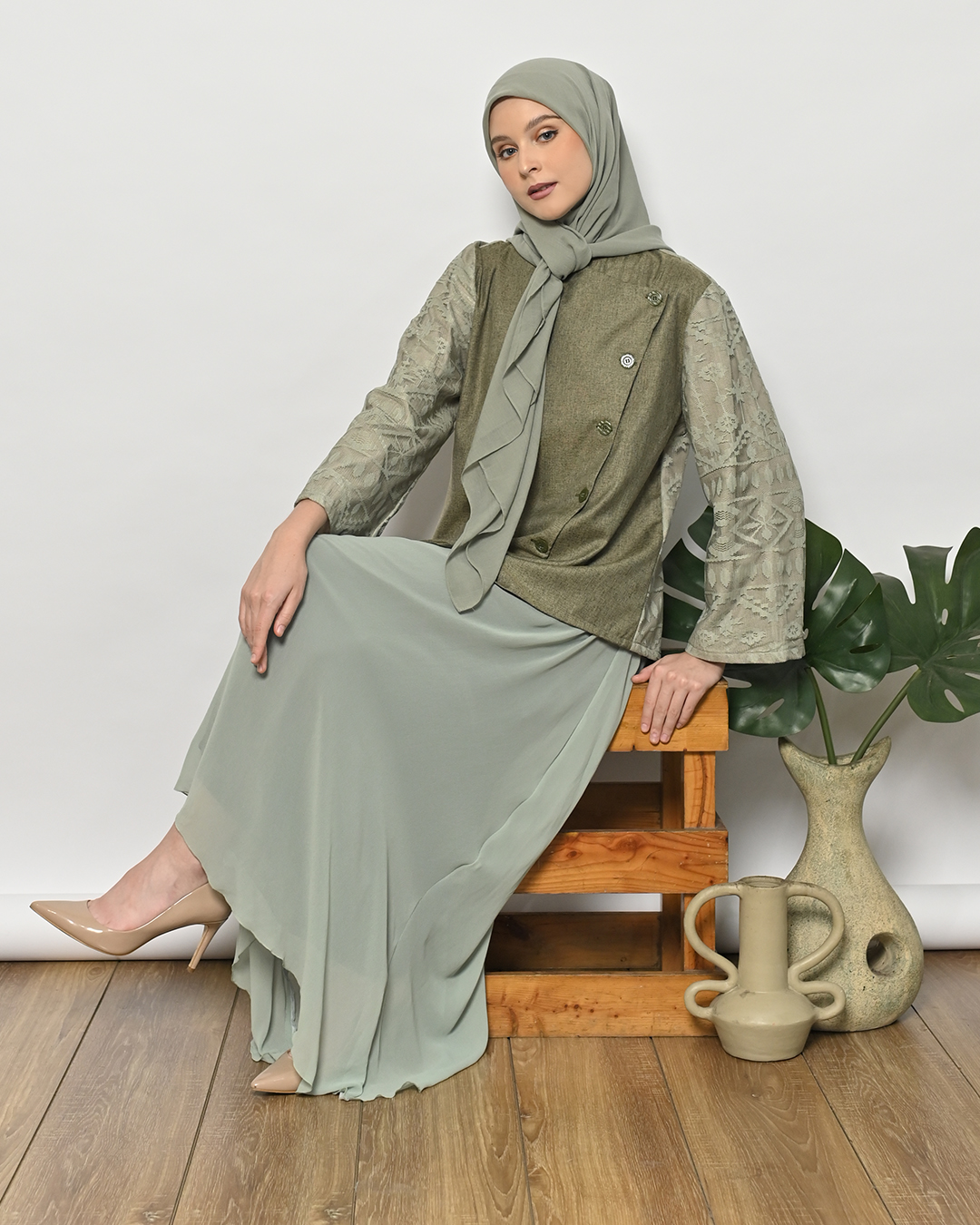 Zaira Top Hijau Sage - Image 5